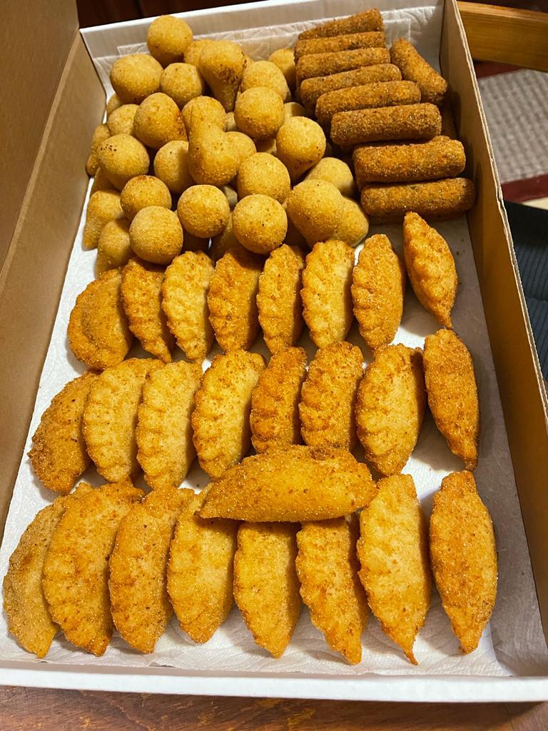 food Image bola cheese