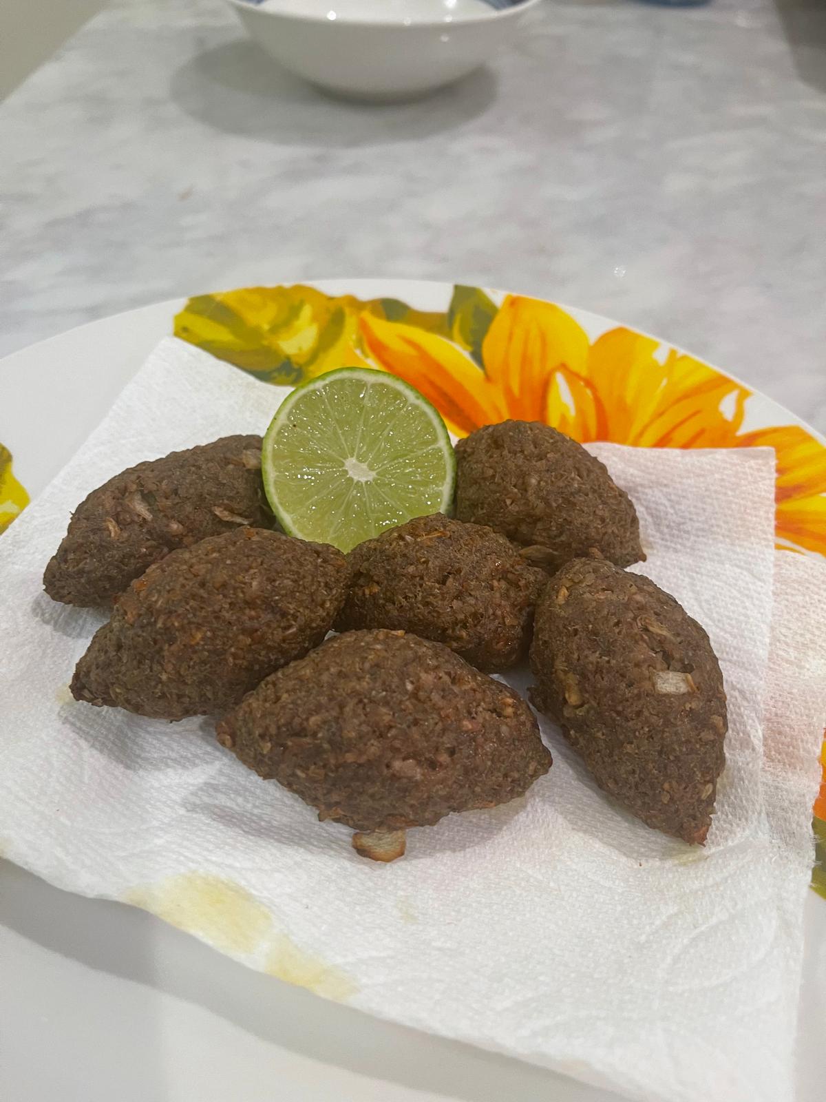 food Image bola cheese