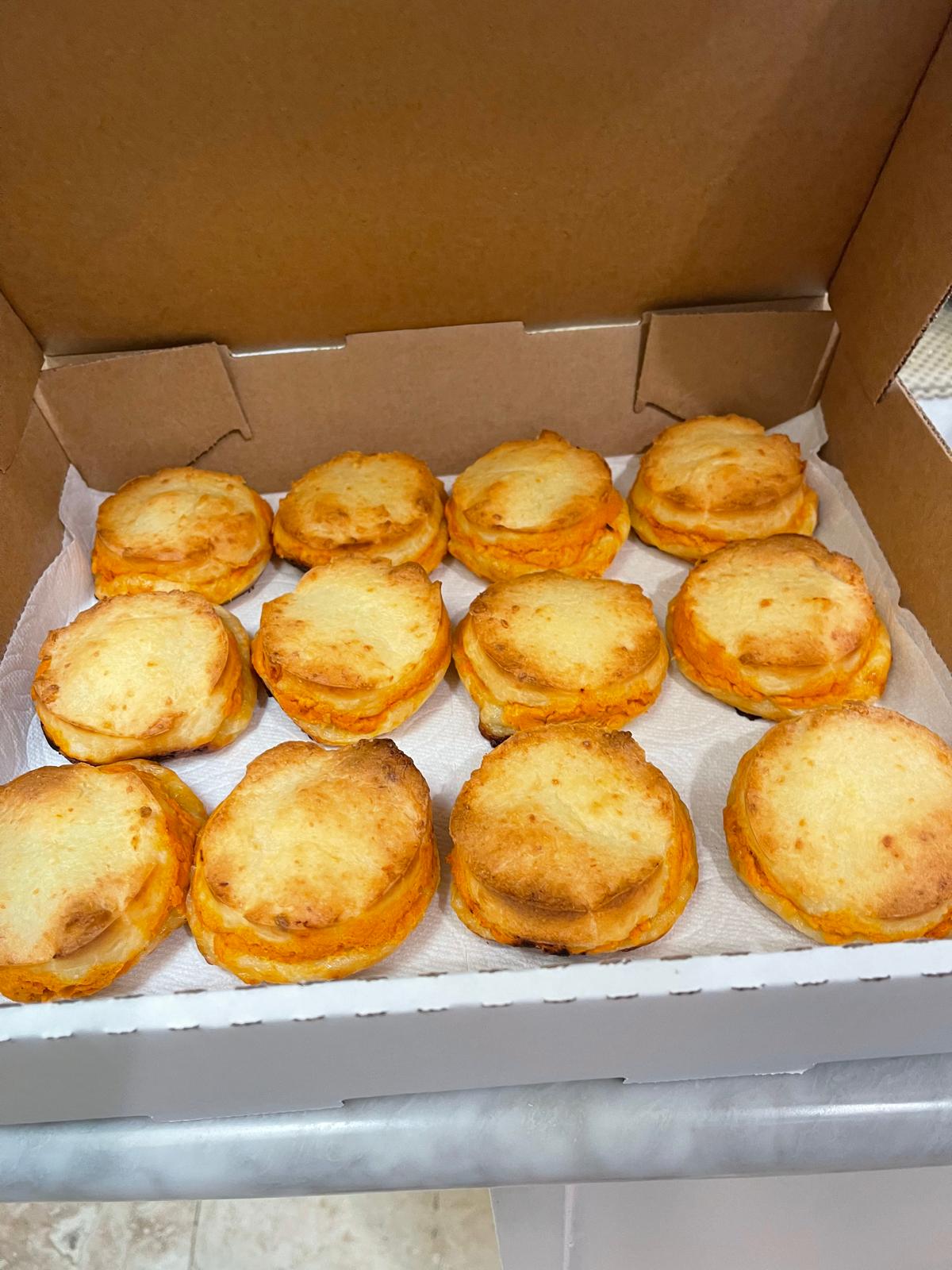 food Image bola cheese